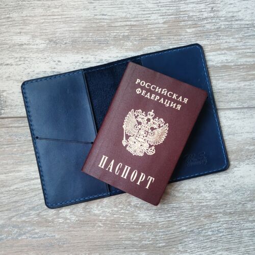 Обложка на паспорт из натуральной кожи цвет синий